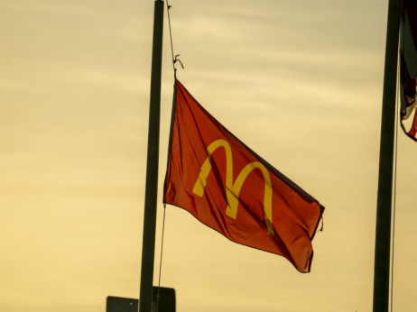 McDonald's smanjio nekim radnicima plate usled velikog restrukturiranja
