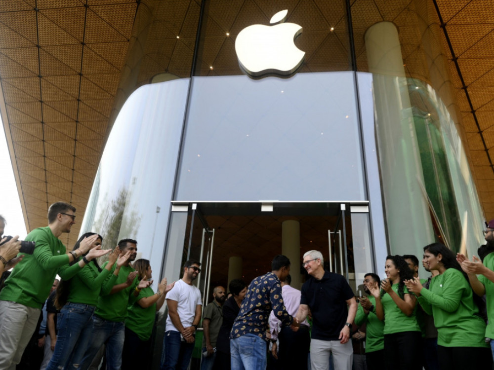 Apple otvorio prvu prodavnicu u Indiji