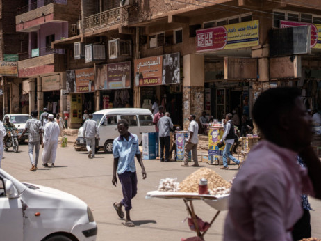 Vojska SAD evakuisala diplomate iz Sudana, sukobi odneli 413 života