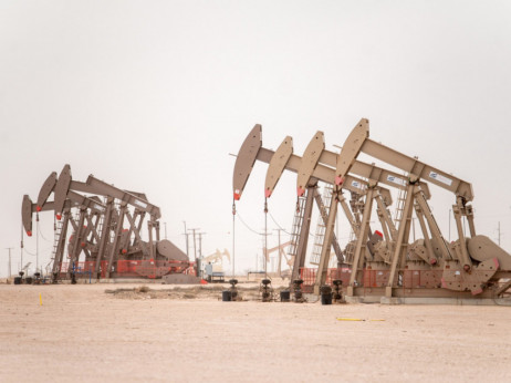 Cena nafte pada kako trgovci prihvataju ograničenja OPEC+