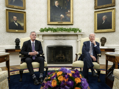 Izbegnut bankrot u SAD, Biden i McCarthy napokon postigli dogovor