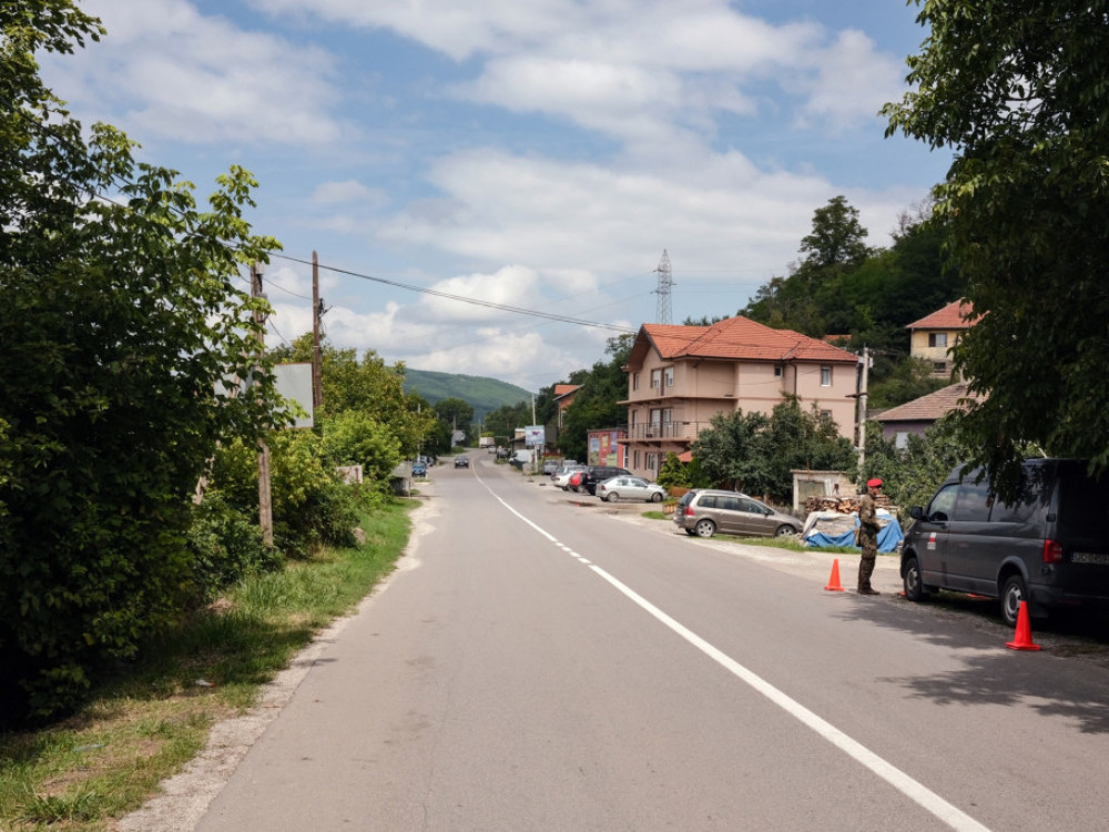 NATO pojačava prisustvo na Kosovu dok tenzije rastu