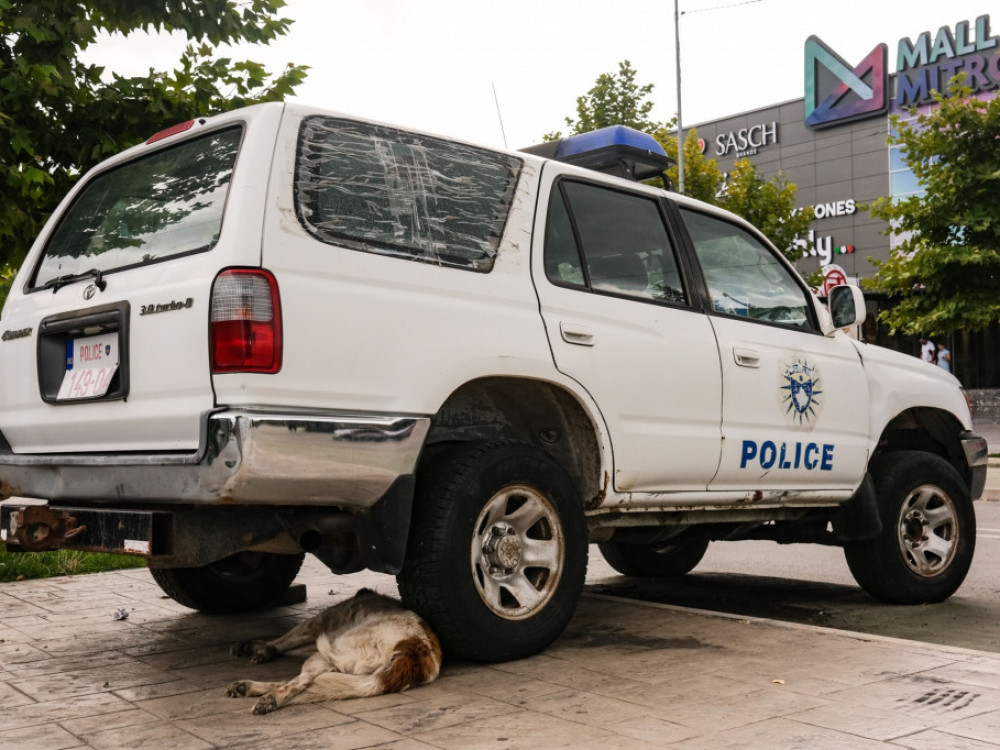 Sukob Kfora i građana u Zvečanu, ima povređenih