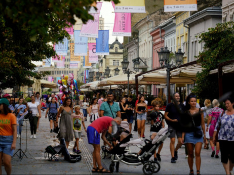 Lična potrošnja u Srbiji na polovini proseka EU - i dalje