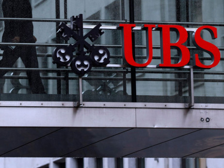 UBS se sprema da otpusti polovinu ljudi u Credit Suisseu