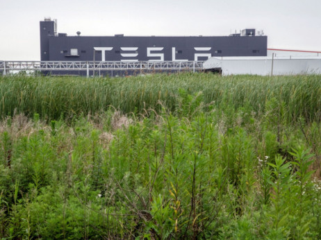 Tesla otpušta neke radnike u fabrici u Kini