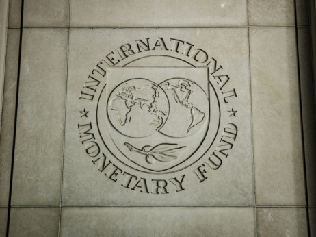 MMF povećao prognozu svetskog ekonomskog rasta, ali rizici ostaju