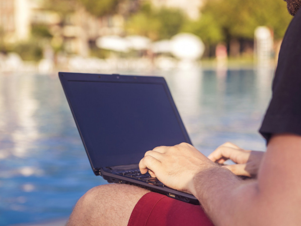 Pet stvari koje treba da znate danas: Jeftiniji kvadrati i tanji profit NIS-a