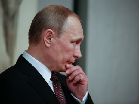 Pet stvari koje treba znati danas: Putin, banke i investicije