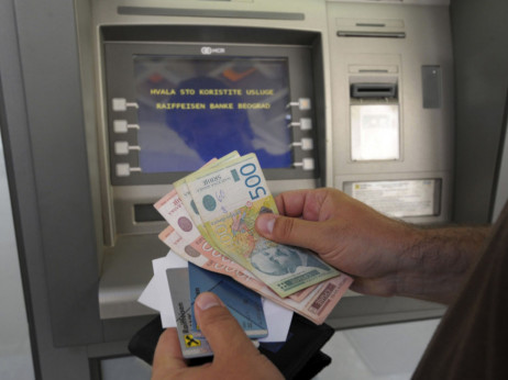 Prosečna plata u Srbiji 107.075 dinara, programeri zarađuju gotovo tri puta više od proseka