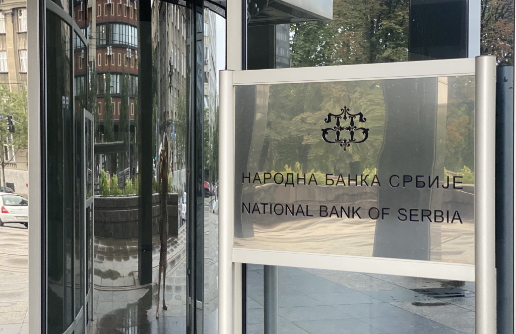 Novi rast inflacije u Srbiji verovatno odlaže smanjenje kamatnih stopa