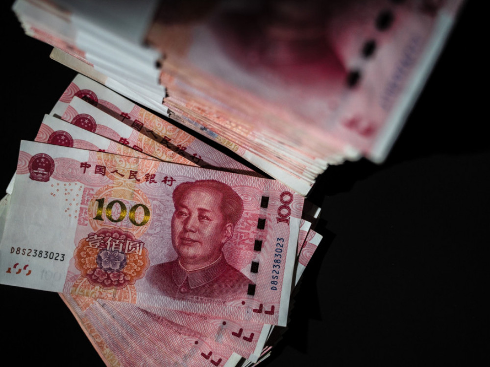 Kina brokerima ograničila trgovanje valutama zbog slabog juana