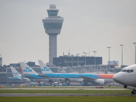KLM se buni protiv oporezivanja transfernih putnika u Amsterdamu