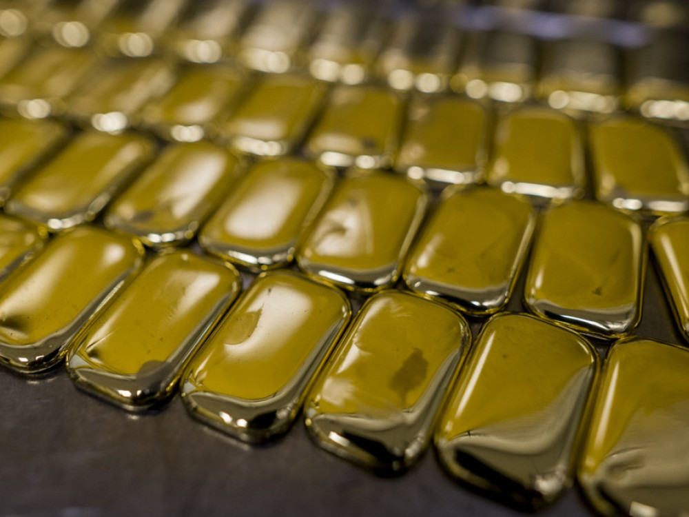 Novi rekord cene zlata posle poruka iz Feda