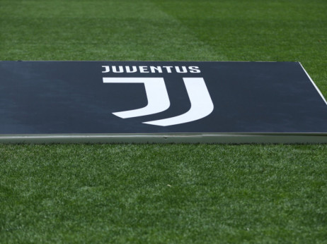 Akcije Juventusa pale nakon najava o emisiji od 200 miliona evra