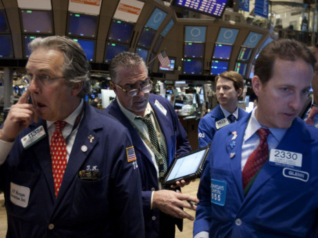 S&P 500 pao posle osam dana rasta, prinosi od obveznica ponovo bujaju