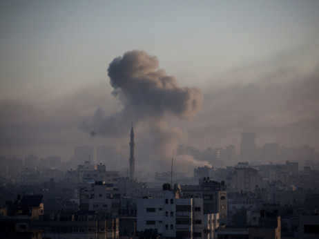 Palestinci kažu da je došlo do teškog izraelskog bombardovanja u Gazi