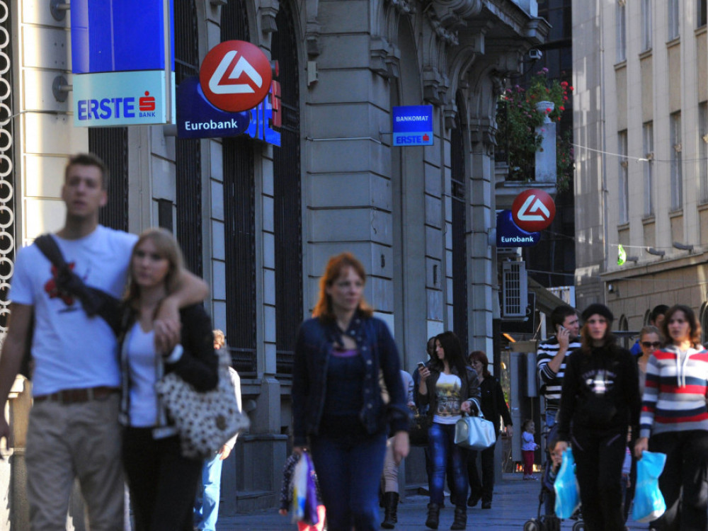 Radna snaga odlazi, privreda trpi - Srbija u potrazi za rešenjem