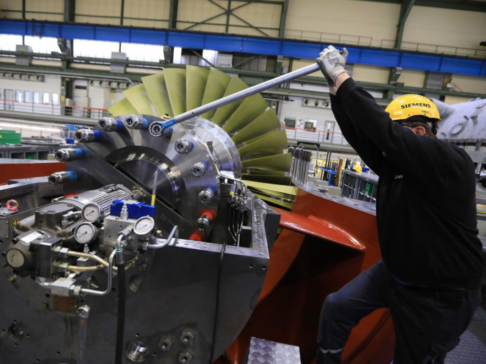 Siemens i Microsoft razvijaju AI asistenta za proizvodnju