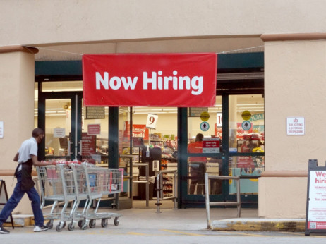Broj otvorenih radnih mesta u SAD nenadano skočio