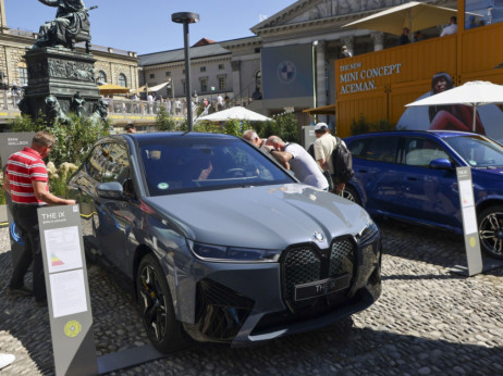 Marže BMW-a nadmašile procene zahvaljujući prodaji električnih vozila