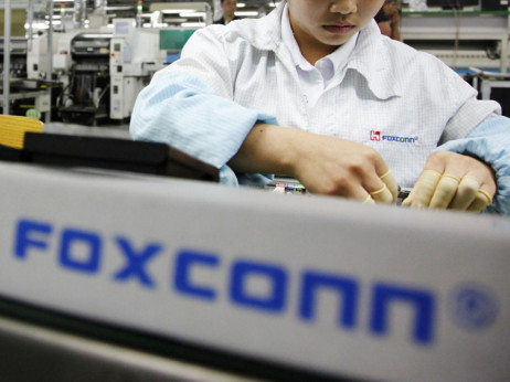 Pala prodaja Foxconna, proizvođača iPhonea, dok Kina vrši istragu