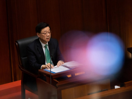 Lider Hongkonga osudio nacrt zakona SAD o proširenju sankcija