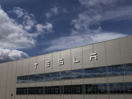 Tesla će praviti električno vozilo od 25.000 evra u Berlinu
