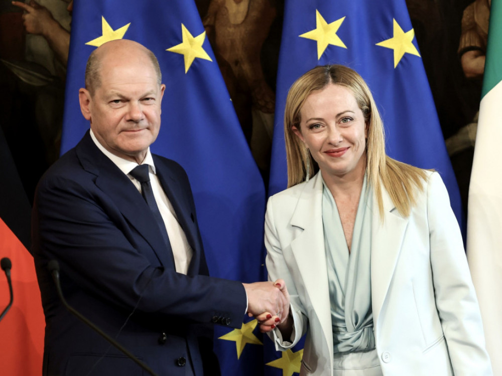 Italija će plaćati da se migranti pošalju u Albaniju