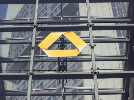 Commerzbank povećala projekcije uz otkup akcija od 600 miliona evra