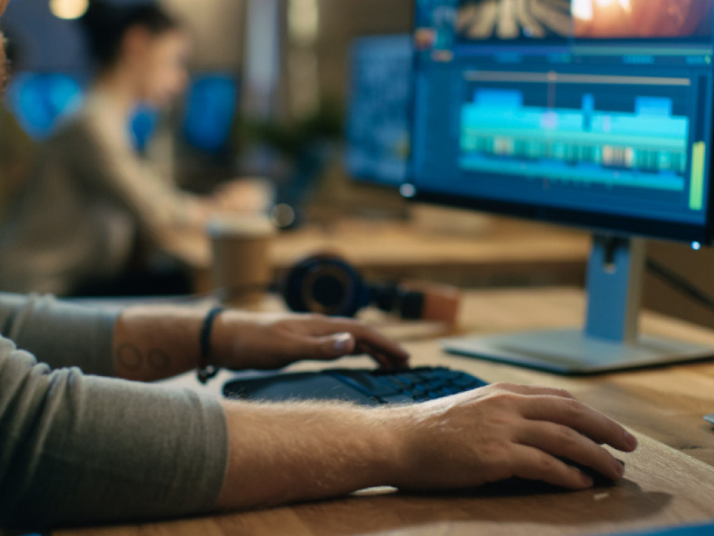 Nema kadrova da popune rupe pa u gejming ulaze i kuvari i veterinari