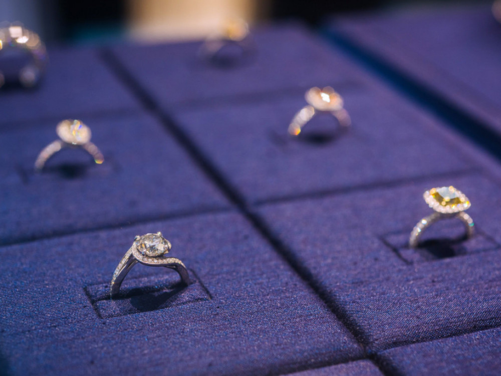 De Beers skladišti dijamante zbog niskih cena