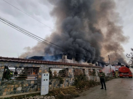 Požar u S. Makedoniji je pod kontrolom, ali su otrovi u vazduhu
