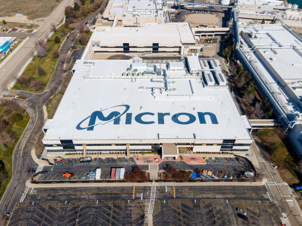 Micron zbog novih projekcija beleži najveći pad u dva meseca