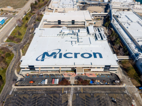 Micron zbog novih projekcija beleži najveći pad u dva meseca