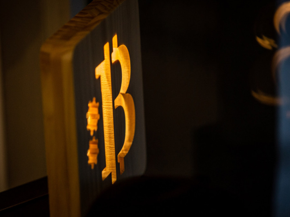 Cena bitcoina pada posle lažne vesti o odobrenju spot ETF-a