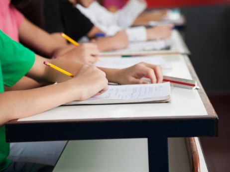 Srpski učenici bolji na PISA testiranju, ali ostaju ispod proseka OECD
