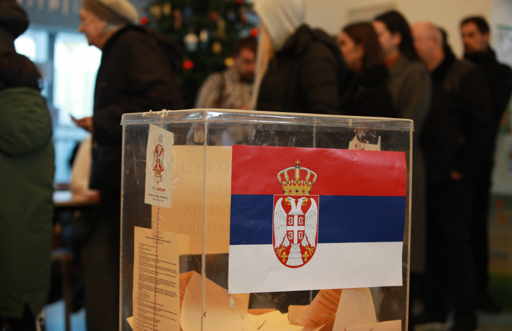 U Srbiji glasalo 59,3 odsto birača, CeSID upozorio na nepravilnosti