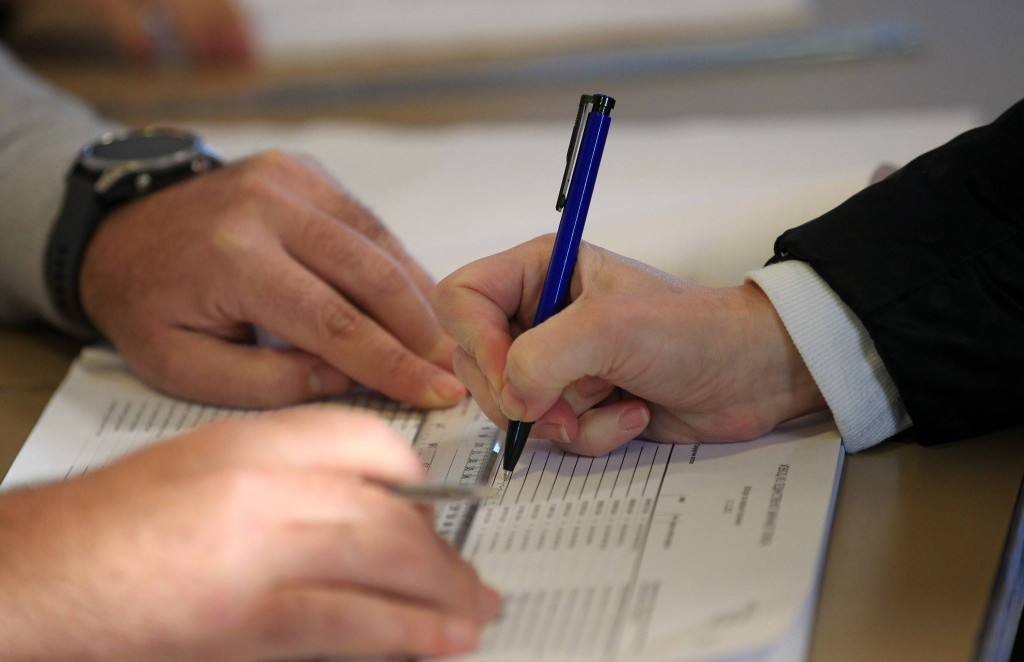 Preliminarni rezultati GIK-a: SNS 49, "Srbija protiv nasilja" 42 mandata