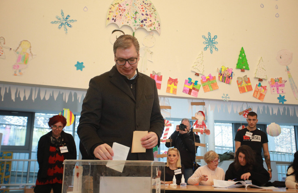 Vučić: Očekujem ubedljivu pobedu; Đilas: Promene su počele