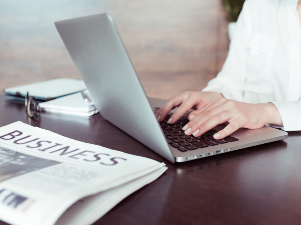 Prosečna plata se udaljava od 100.000, predlažemo kako da uštedite - pet stvari koje treba da znate