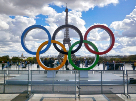 Pariz ima plan B ako olimpijska parada na Seni bude rizična, rekao je Macron