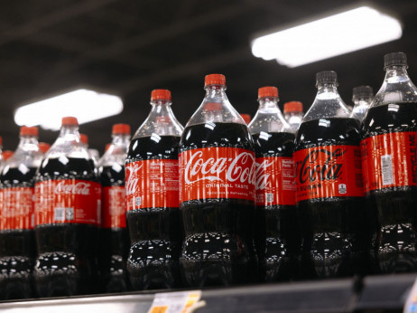 Optimistične projekcije pogurale akcije Coca-Cole
