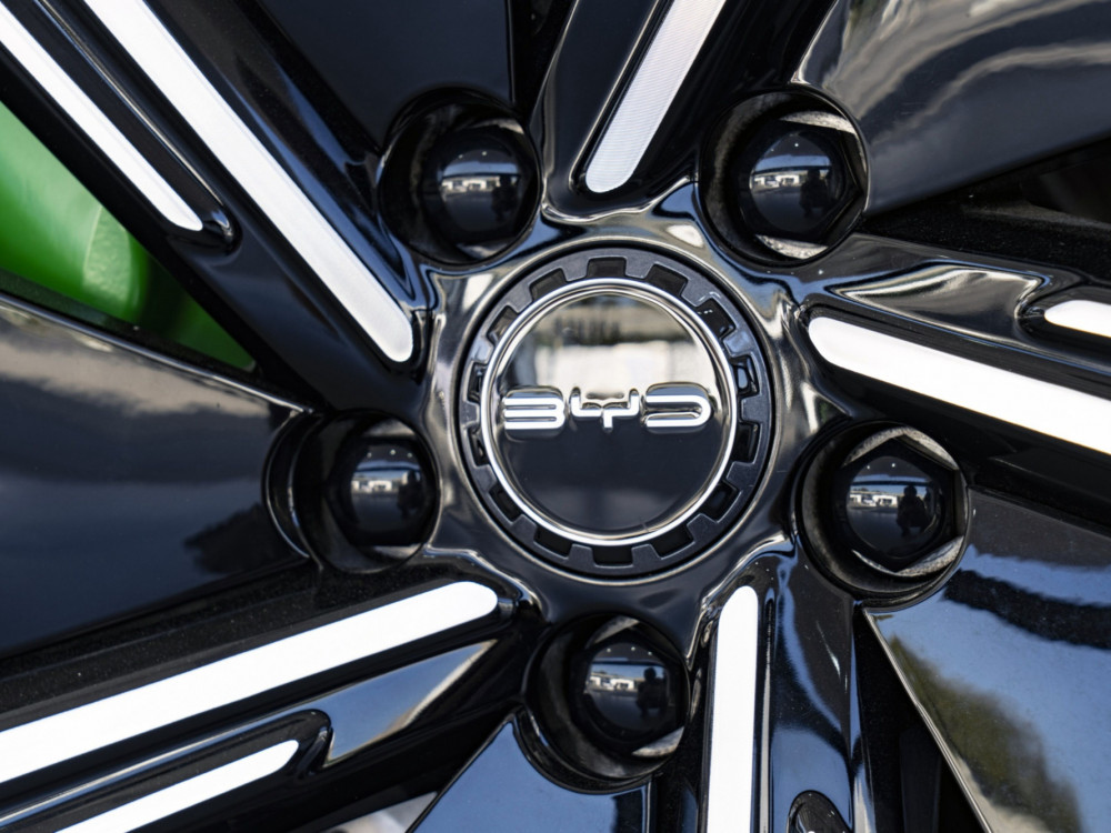 BYD najavljuje novi otkup akcija i još luksuznih modela