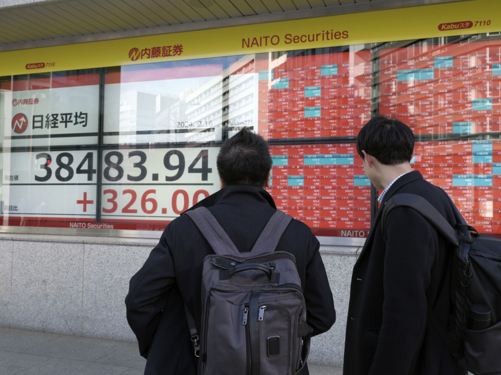 Azijska tržišta pogođena usporavanjem privrede i kamatama