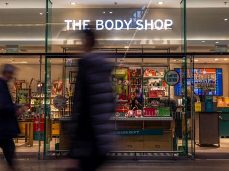 Body Shop zatvara polovinu radnji u UK