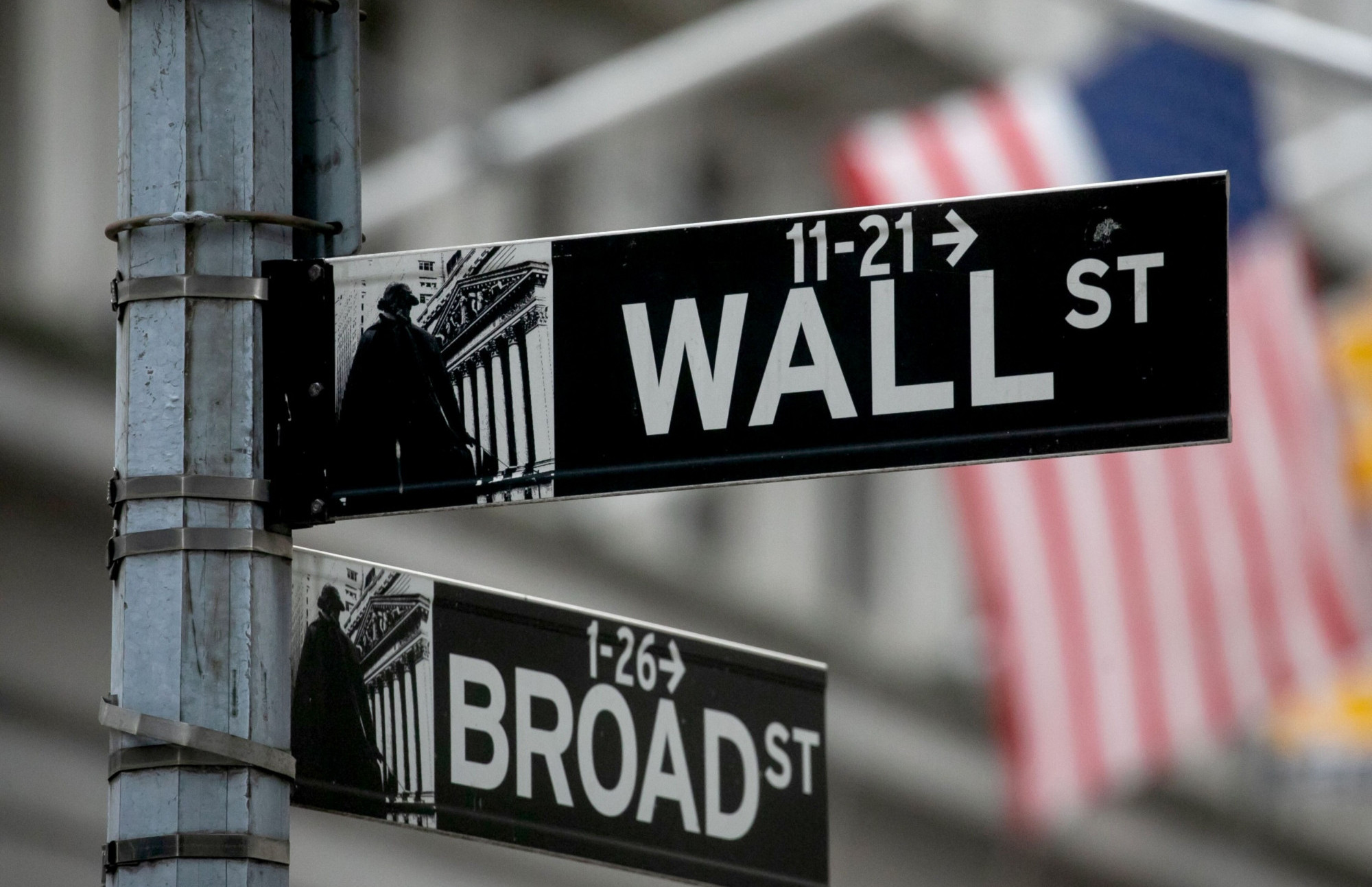 Akcije u SAD pale, ali su i dalje oko rekorda