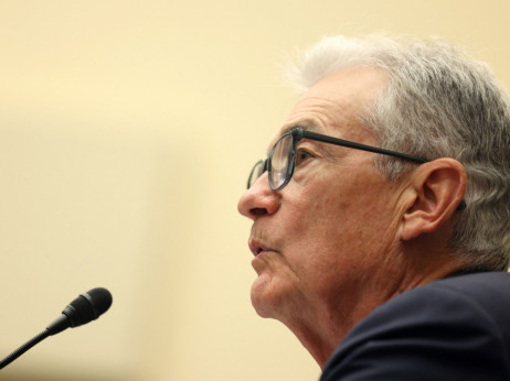 Pet stvari koje treba da znate danas: Fed pauzirao, skočio profit EPS-a