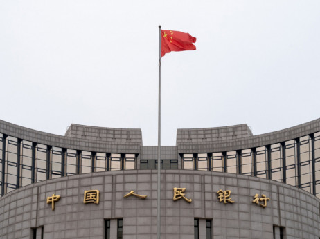 Kina preko srednjoročne stope izvlači višak likvidnosti prvi put od 2022.
