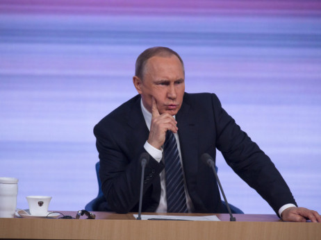 Pet stvari koje danas treba znati: Vladimir Putin, kafa i automobili